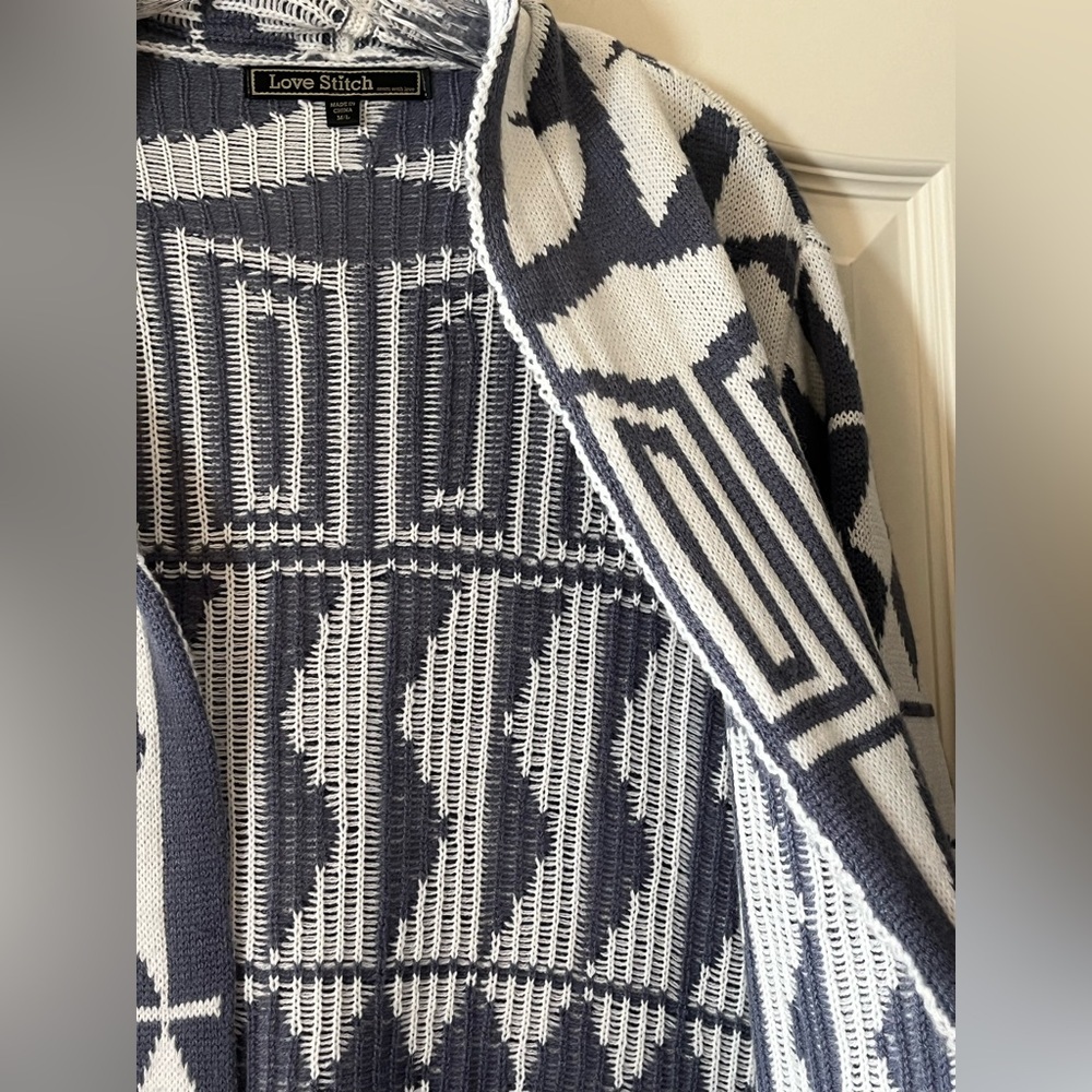 Love Stitch Acrylic Geometric Patterned Blue and White Long Cardigan Size M/L - Picture 7 of 15